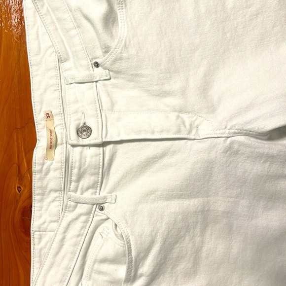 Levi Strauss Waist Size 33 White Mid-Rise Skinny Jeans - Picture 3 of 9